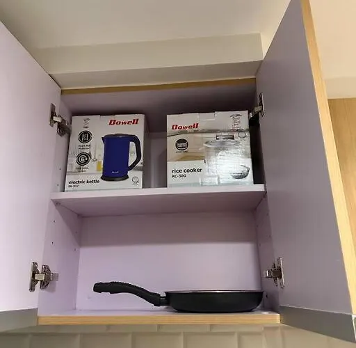 New & Spacious Unit In Qc W/ Wifi & Netflix * Manila