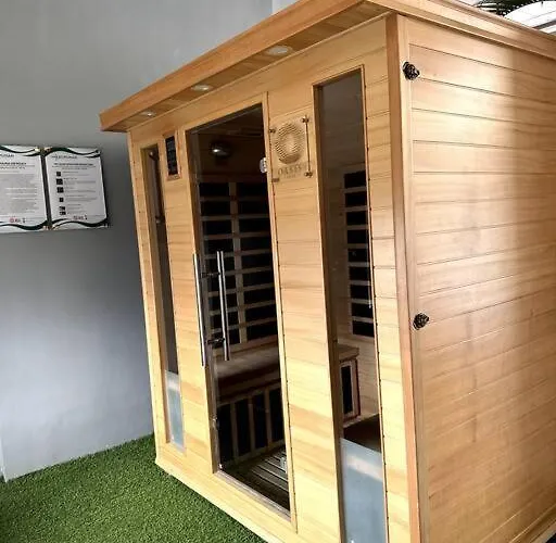 Apartment New & Spacious Unit In Qc W/ Wifi & Netflix *