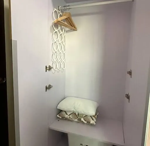 New & Spacious Unit In Qc W/ Wifi & Netflix Apartment Manila