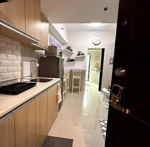 New & Spacious Unit In Qc W/ Wifi & Netflix Apartment *