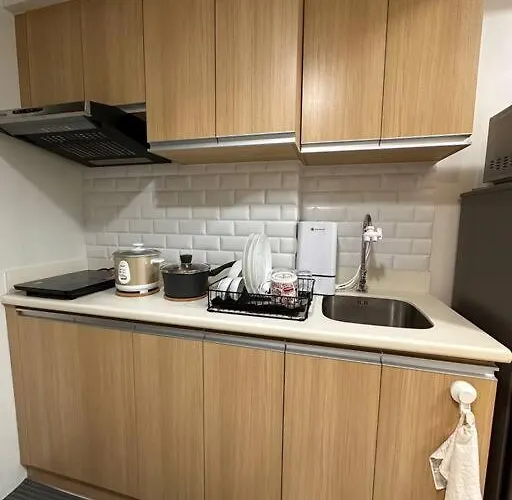 New & Spacious Unit In Qc W/ Wifi & Netflix Apartment *